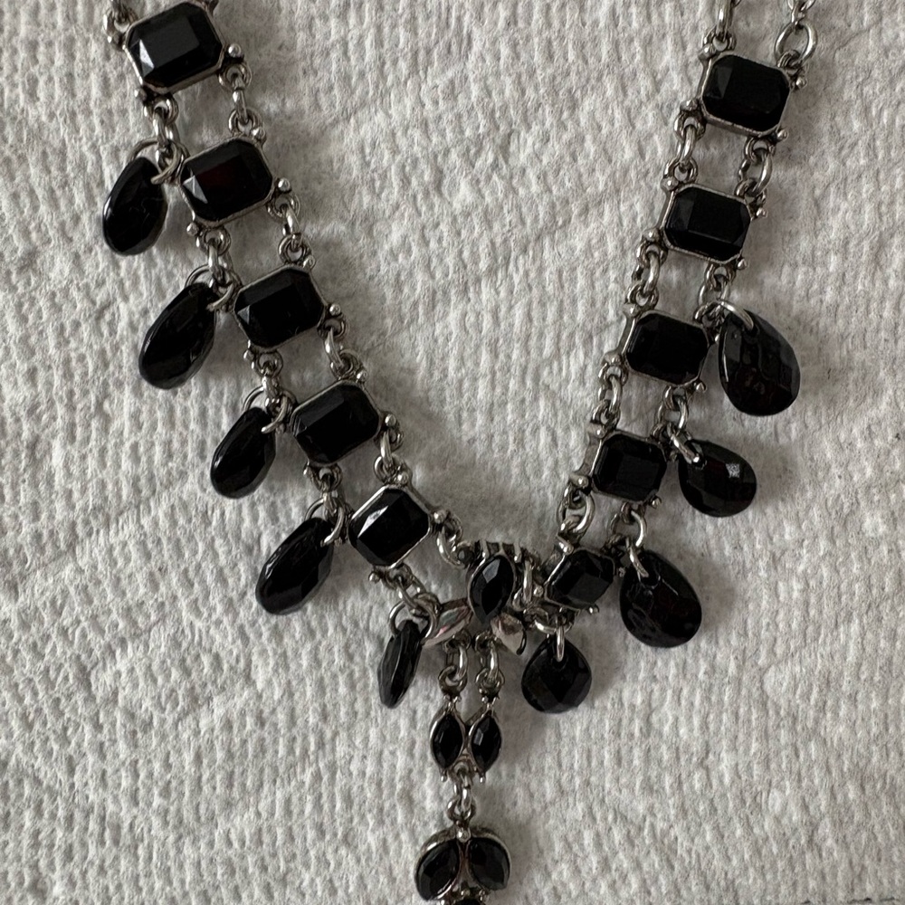 Elegant Black and Silver Necklace